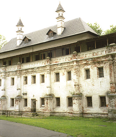  2001.